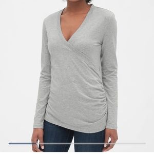 2 for $20! Gap maternity top